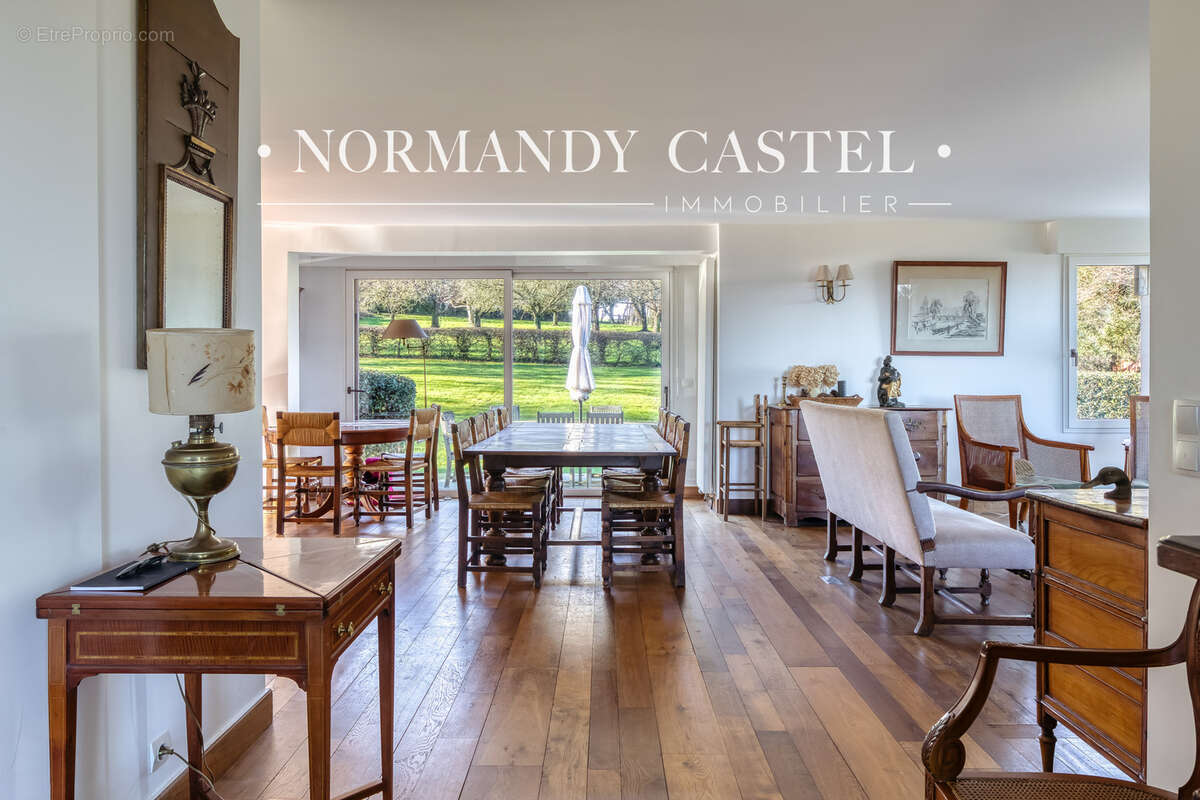 Maison à CRICQUEBOEUF