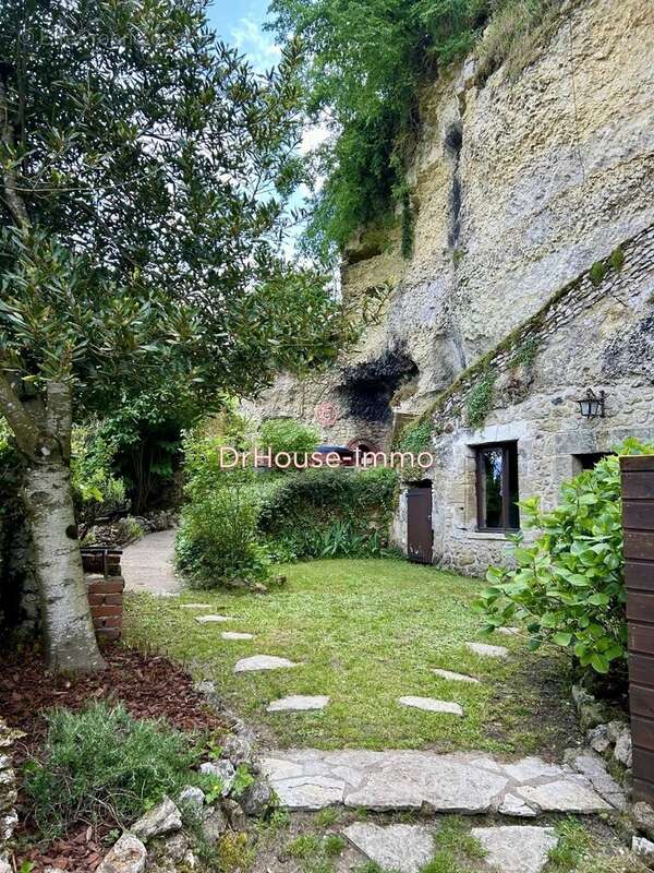 Maison à MONTLOUIS-SUR-LOIRE
