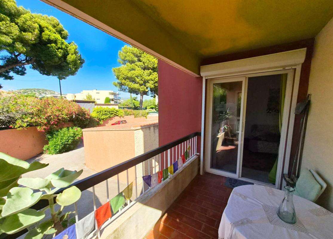 Studio bandol residence avec piscine- proche plages a pied - photo 2