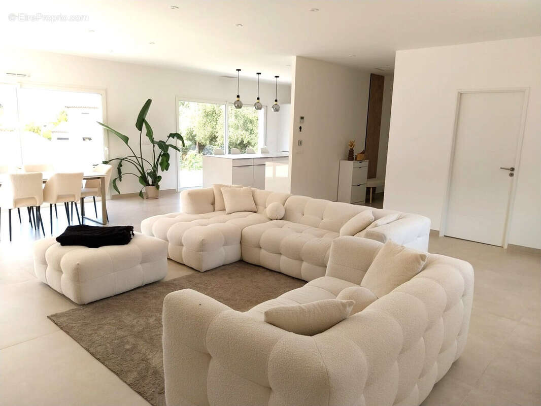 Maison 147 m² à Salasc  - photo 6