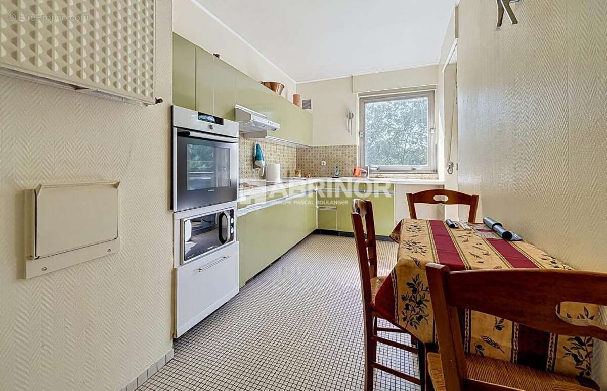 Appartement 127 m² 3 chambres bureau terrasse garage prox tram - photo 2