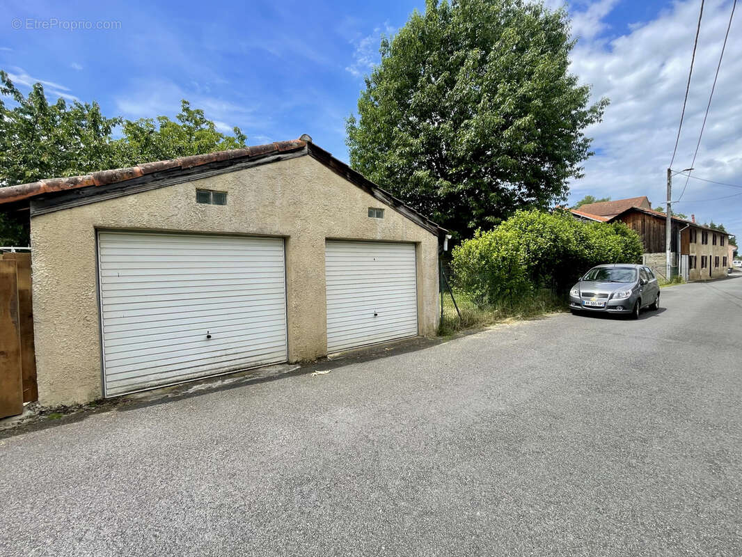 Maison à VIC-EN-BIGORRE