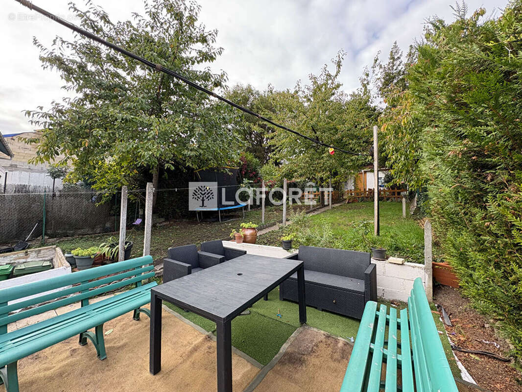 Maison à SAVIGNY-SUR-ORGE