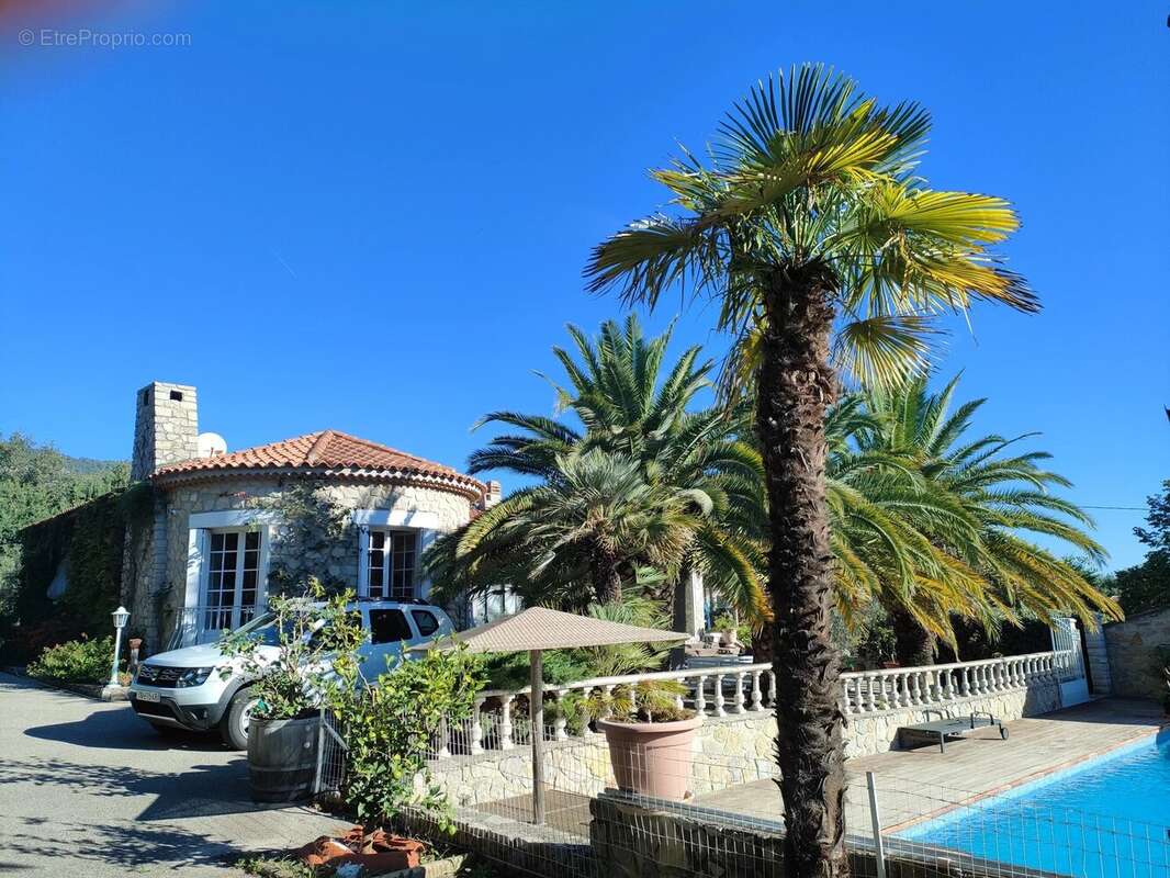 Maison à LA FARLEDE