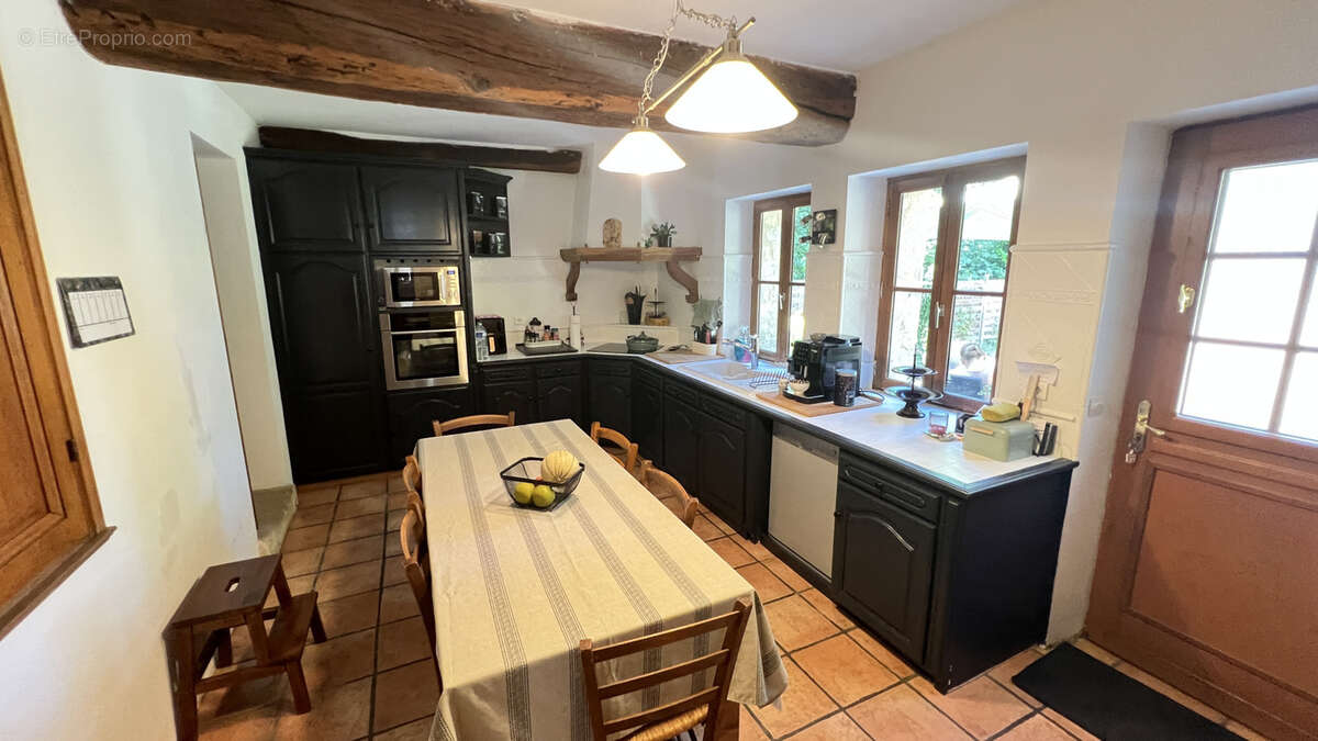 Propriété en pierres - photo 12