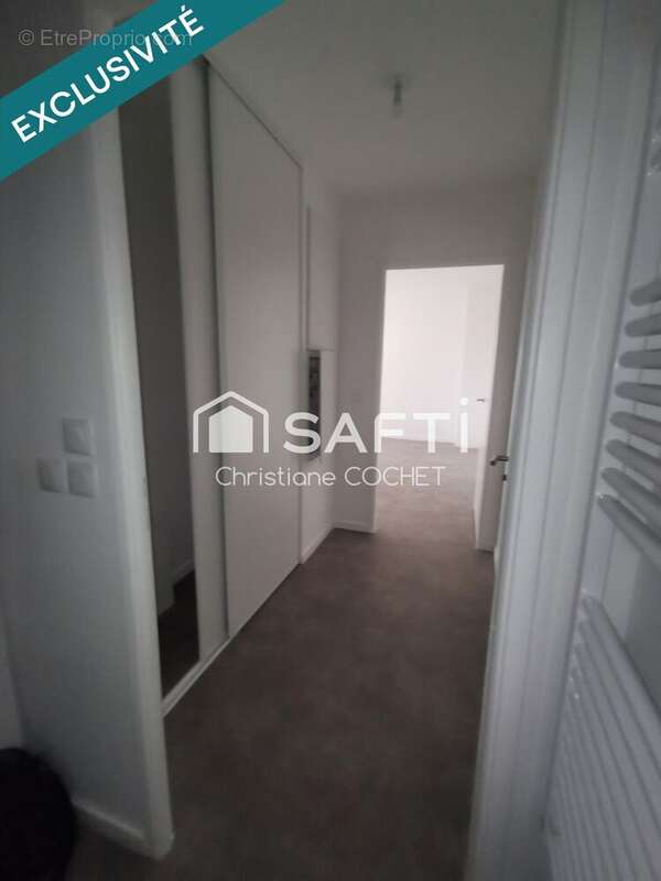 Photo 5 - Appartement à SAVIGNY-LE-TEMPLE