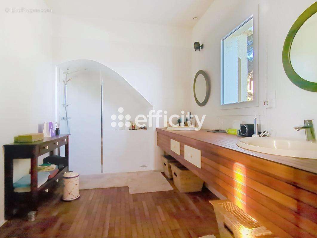 Maison à ROCHECORBON