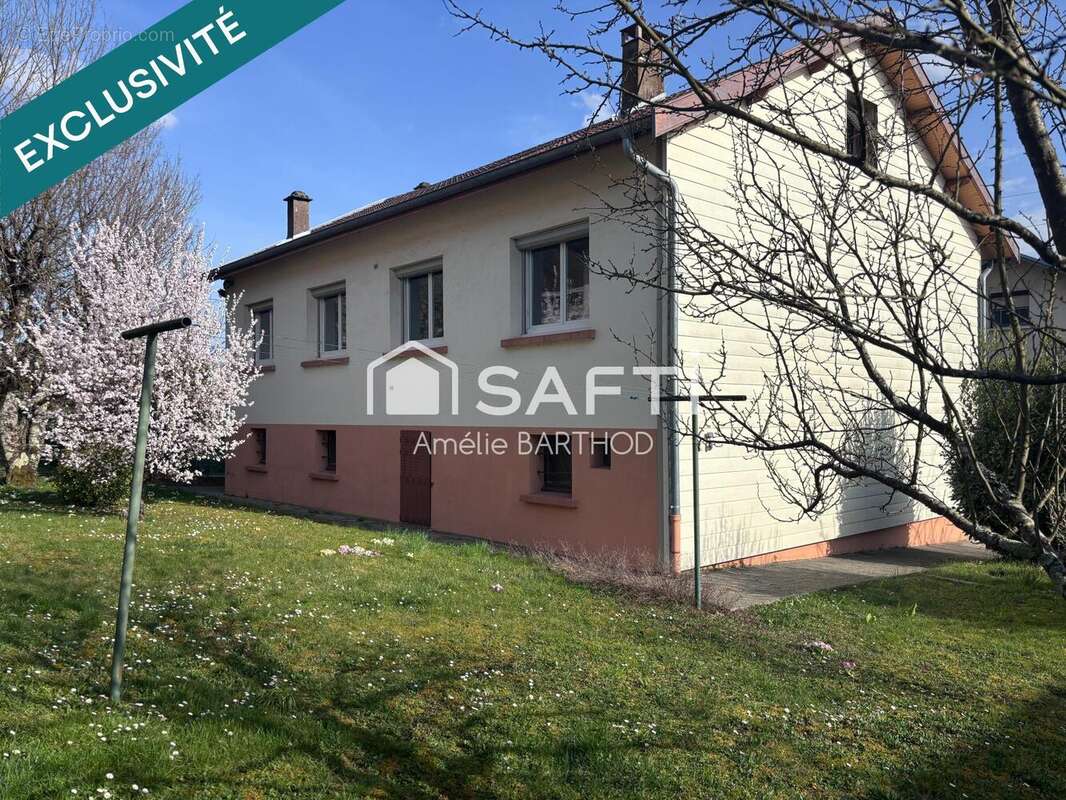 Photo 2 - Maison à ROCHE-LEZ-BEAUPRE