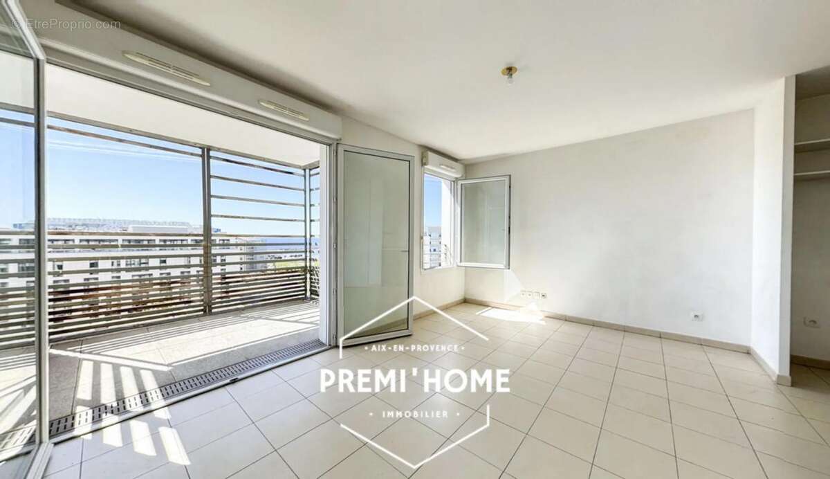 Appartement à MARSEILLE-2E