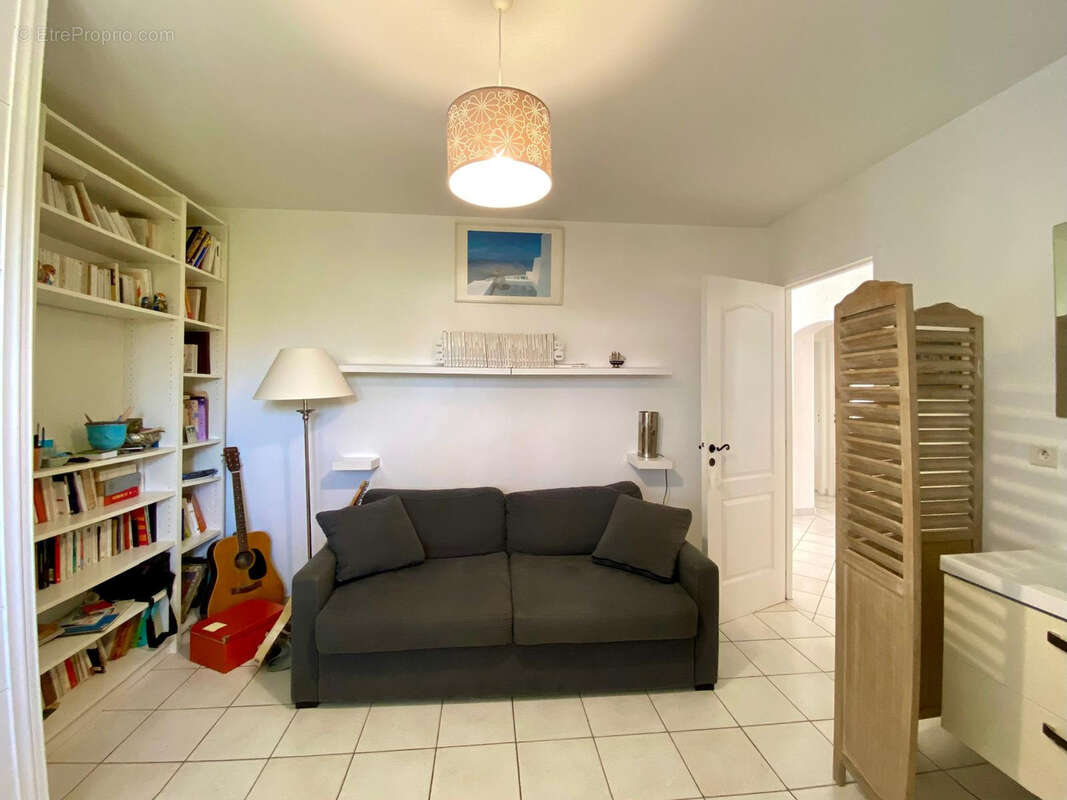 Villa indépendante de plain-pied avec 5 chambres et piscine - photo 7