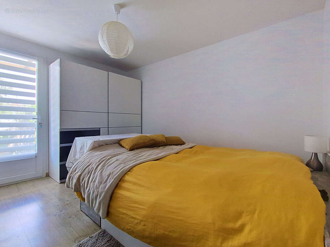 LA ROCHELLE Charmante maison / appartement 2 chambres, jardin - photo 11