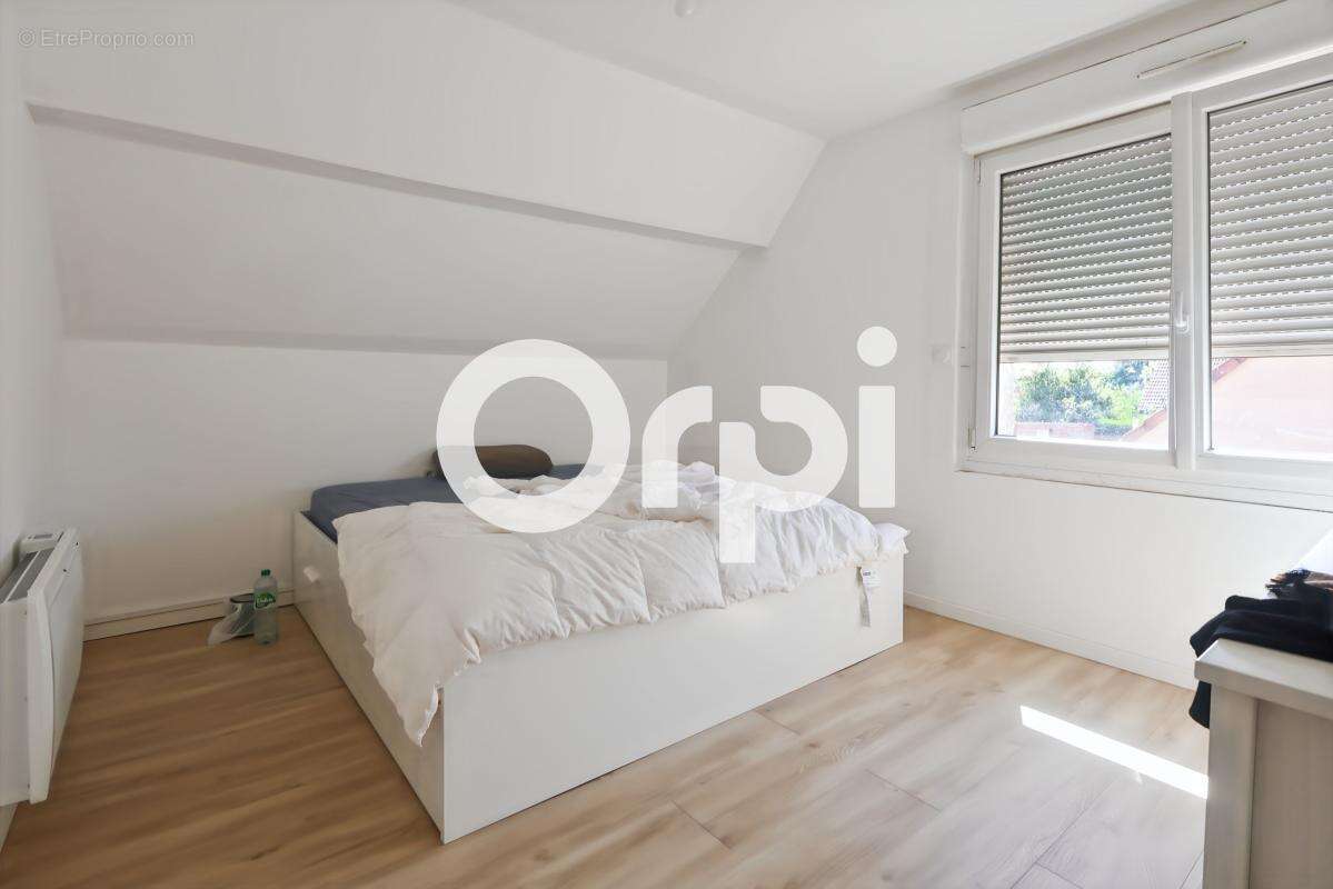 Maison semi individuelle, 6 chambres et jardin à Saint-Pol-sur-Mer (59430) - photo 7