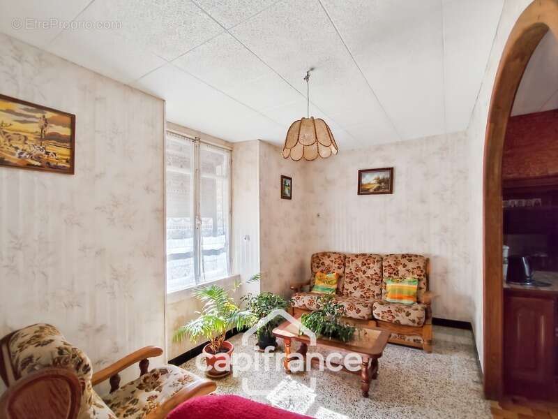 Maison à BESSE-SUR-BRAYE