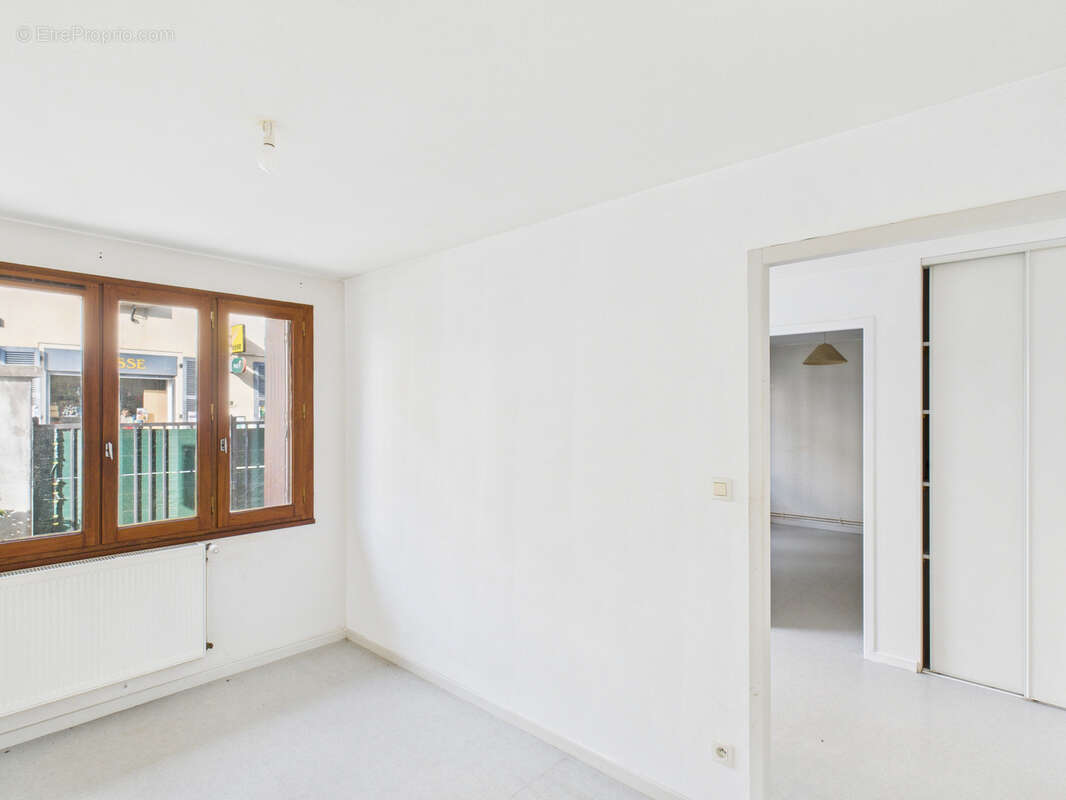 Maison à CHAPAREILLAN