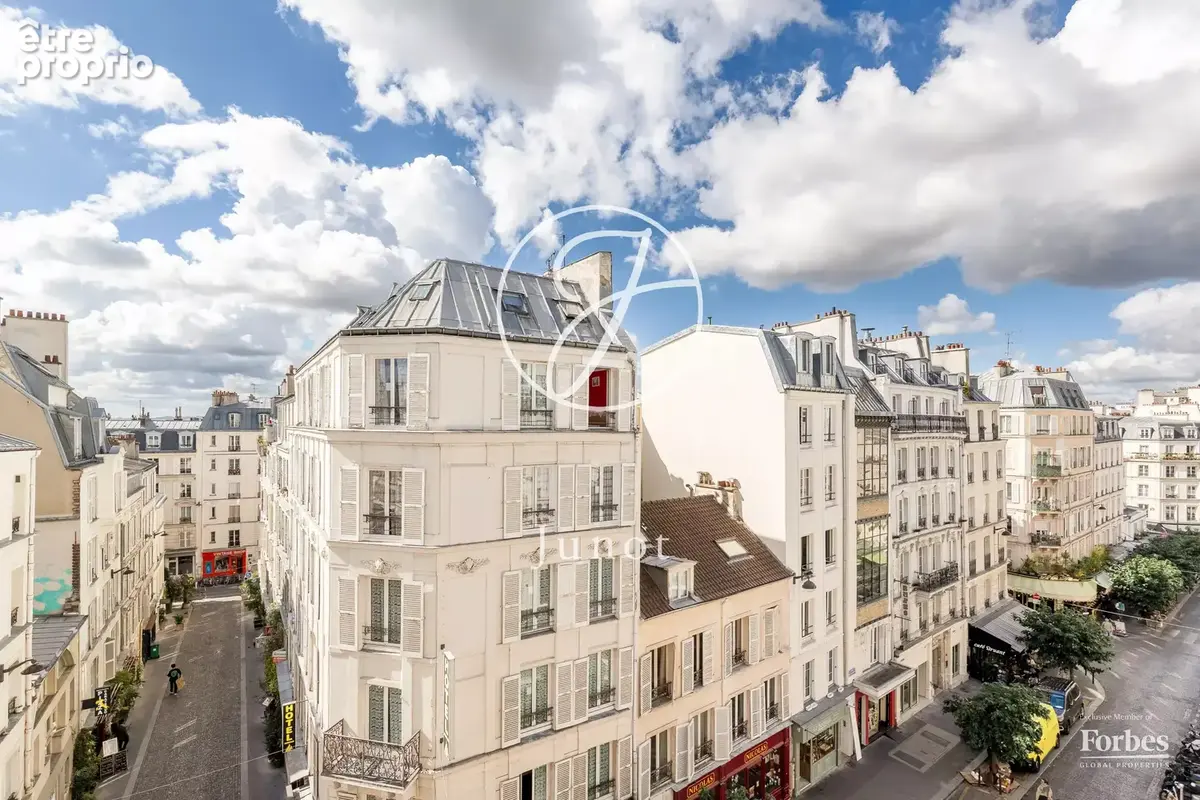 Paris 18e - ABBESSES / RUE DES ABBESSES - Appartement - 5 pièces - 114,06m² Carrez - 3/4 chambres - photo 2