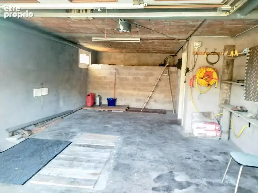 Pavillon sur terrain de 2084m2 clôturé - photo 10