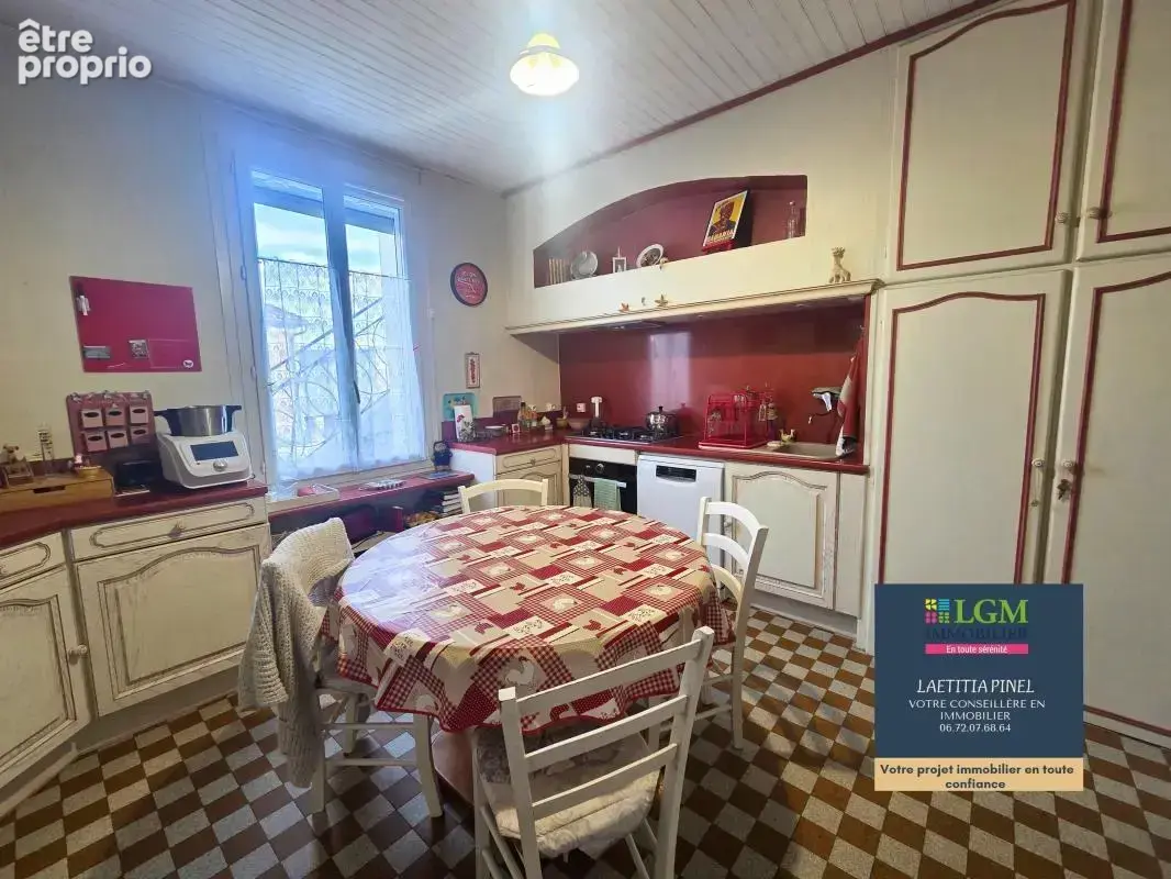  Maison familiale de 205 m² avec jardin – Centre-ville de Labruguière - photo 6