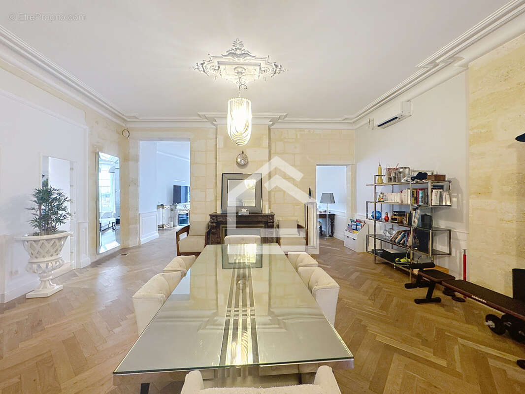 Appartement à BORDEAUX