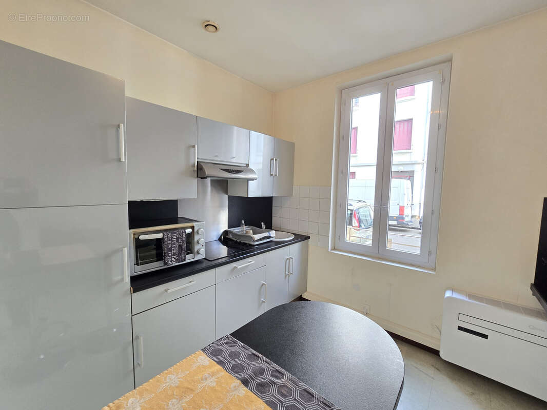 Appartement à LYON-8E