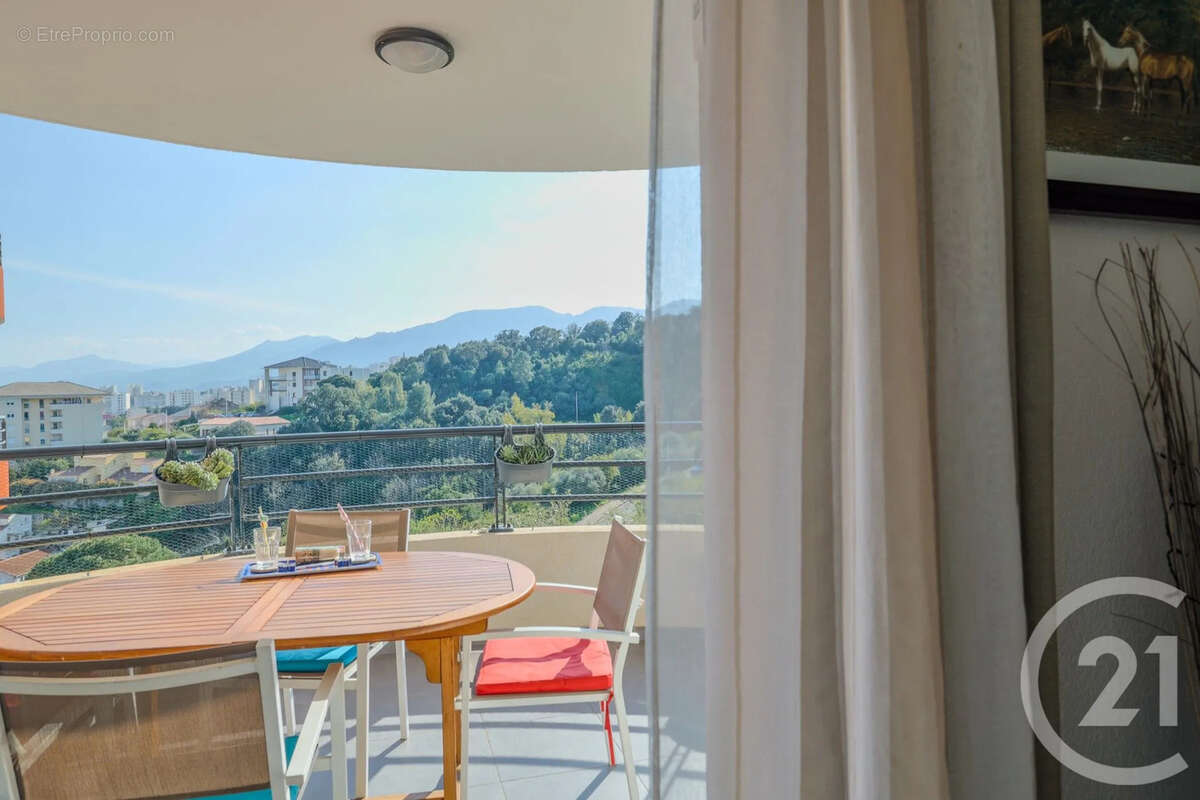 Appartement 84 m² à Bastia  - photo 2