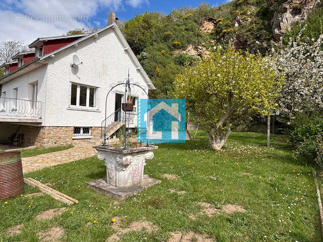 Maison à JULLOUVILLE