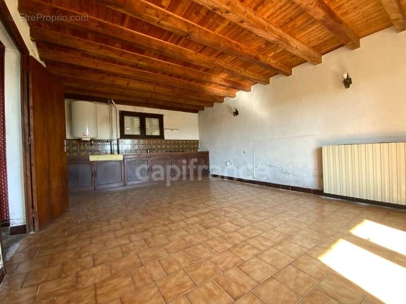 Maison à SAINT-GERMAIN-LAVAL