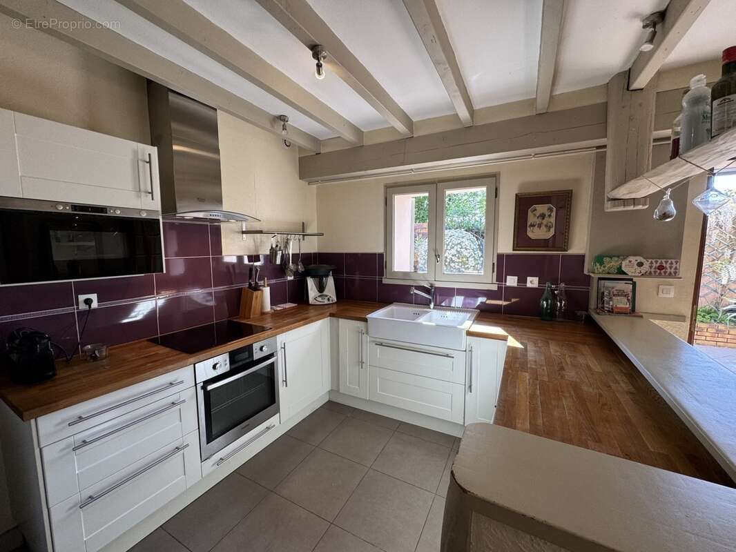 Appartement en duplex avec grande terrasse à vendre 5 pièces MEYZIEU (69) - photo 2