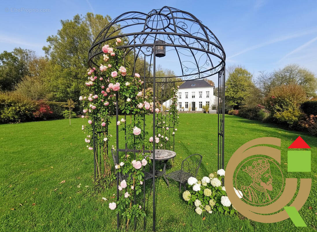 Maison à BERGUENEUSE