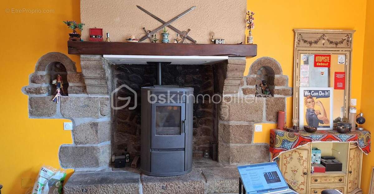 Maison à SAINT-BERTHEVIN-LA-TANNIERE