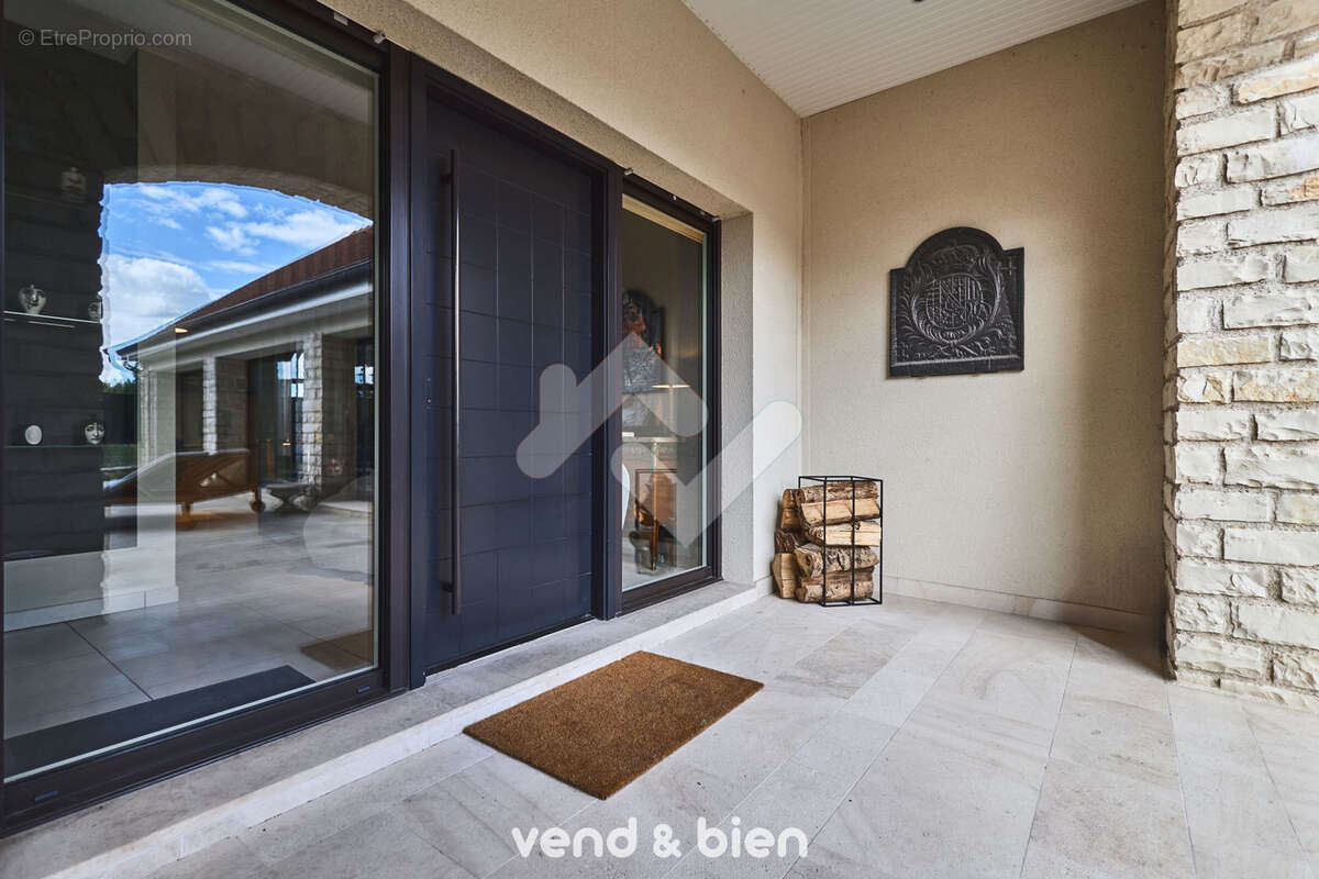 Maison à TAISSY