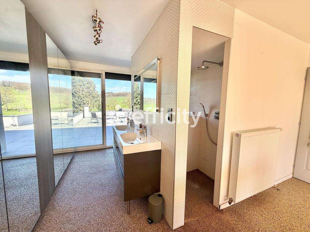 Maison à LA FOUILLOUSE