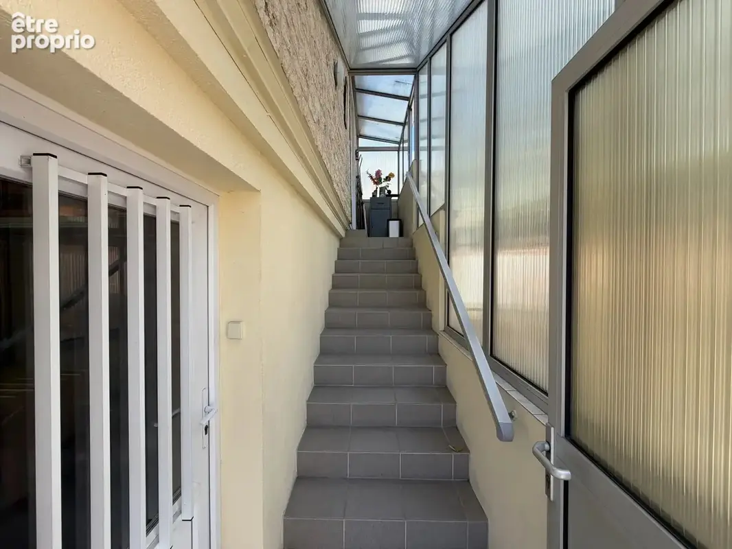 Choisy-le-Roi — Quartier Mairie : Oubliez la copropriété, offrez-vous l'indépendance d'une maison ! - photo 7