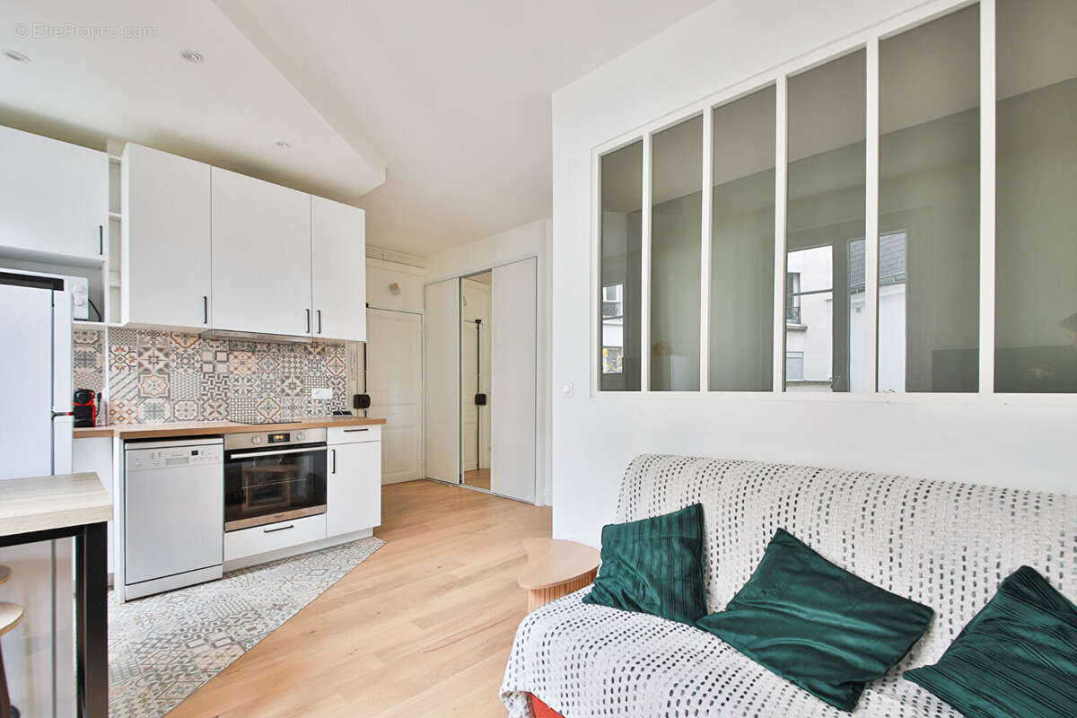 Appartement à PARIS-15E