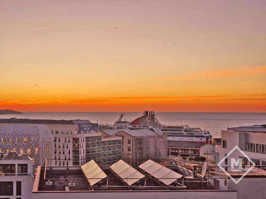 Appartement à MARSEILLE-2E