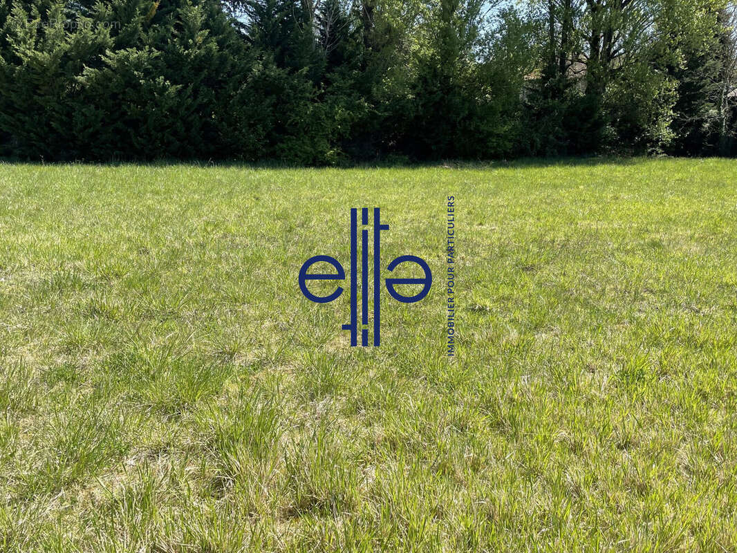 Terrain à TRELISSAC