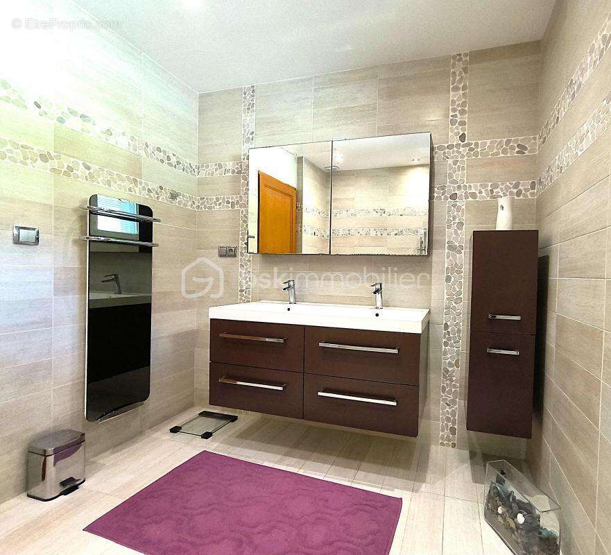 Maison à VIUZ-EN-SALLAZ