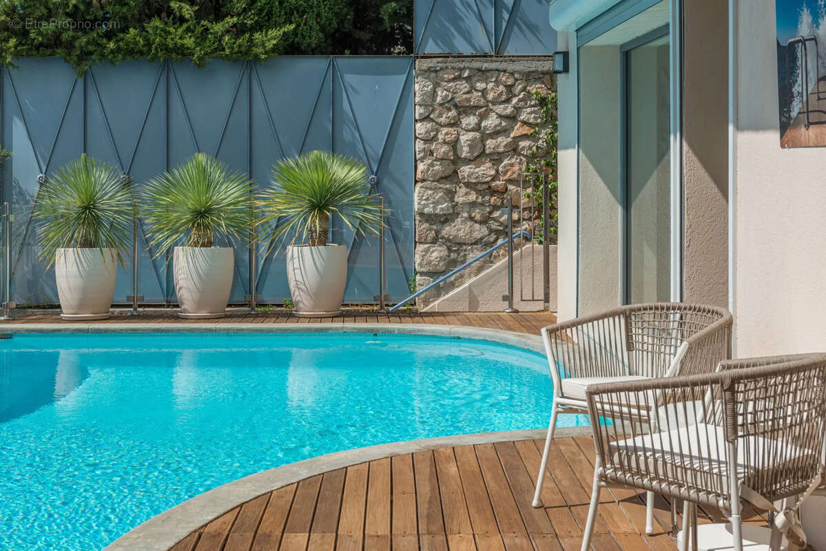 Maison 187 m² à Villefranche-Sur-Mer  - photo 6