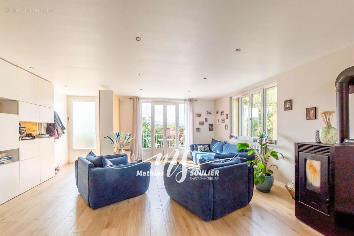 Photo 3 - Maison à MEYREUIL