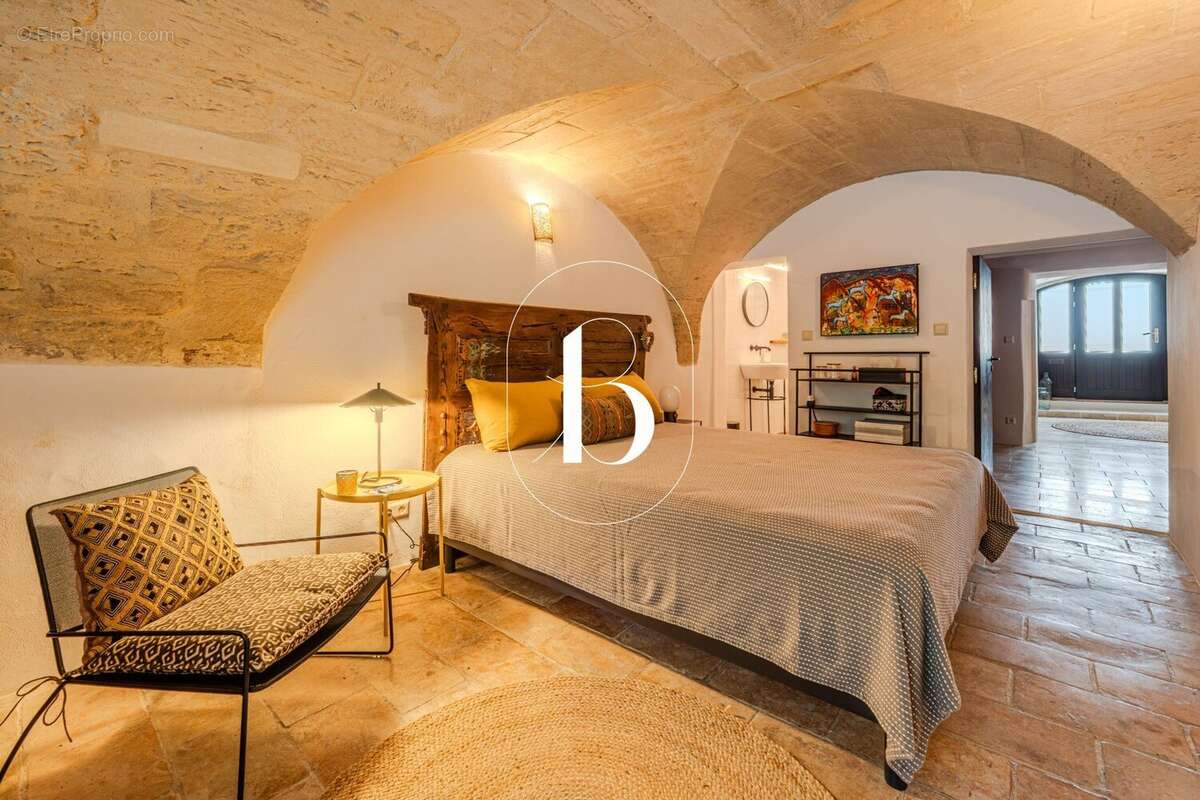 Maison à UZES