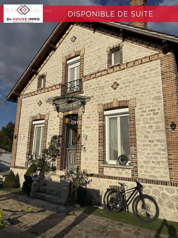 Maison à SAINT-PIERRE-LES-NEMOURS