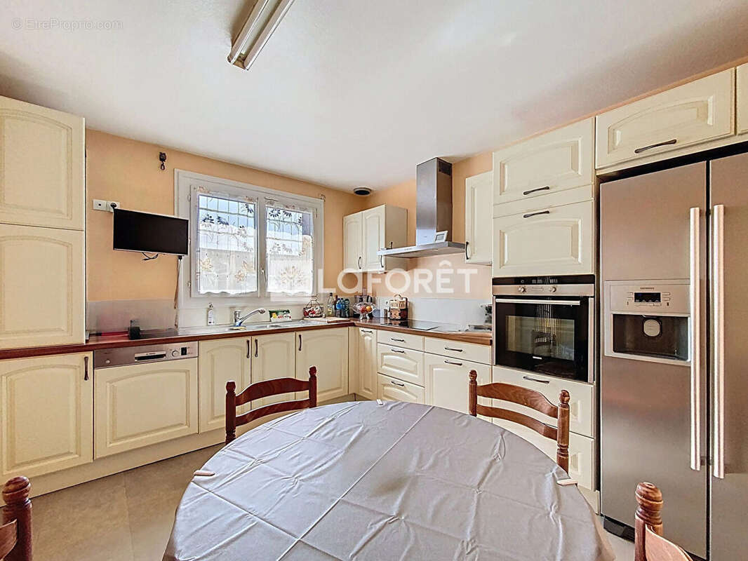 Maison à VERNEUIL-SUR-SEINE