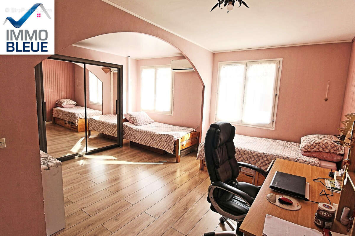 Maison 161 m² à Martigues  - photo 7