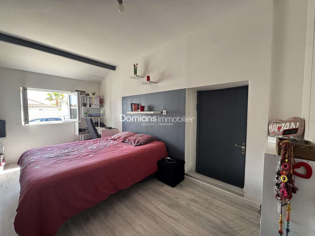 Maison 100 m² à Pollestres  - photo 4