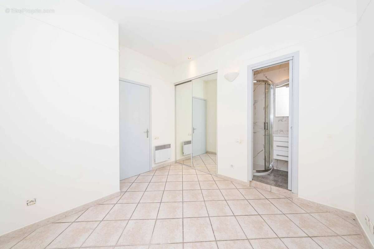 Appartement à BEAULIEU-SUR-MER