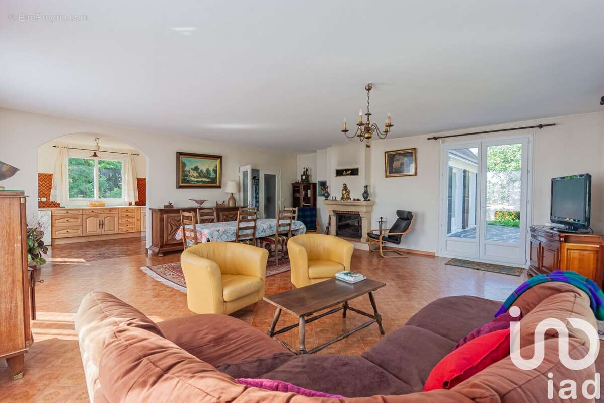 Photo 6 - Maison à CORBEILLES