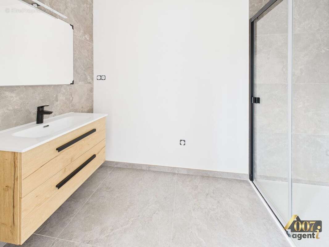 Appartement à MONTMELIAN