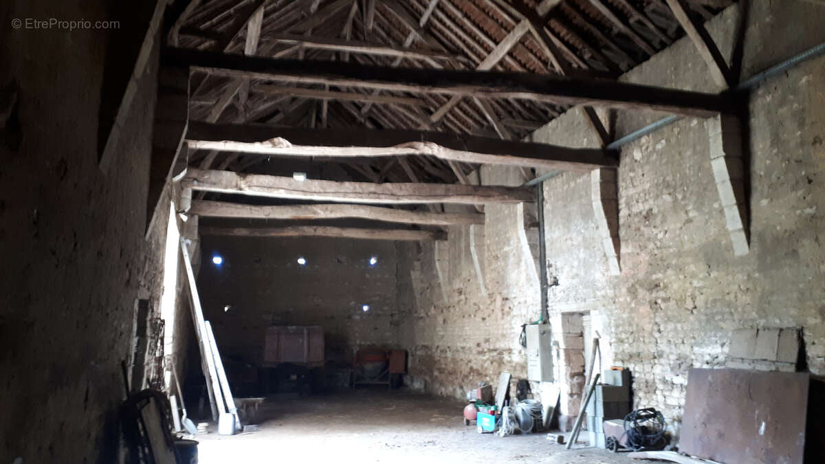 Maison à DANGE-SAINT-ROMAIN