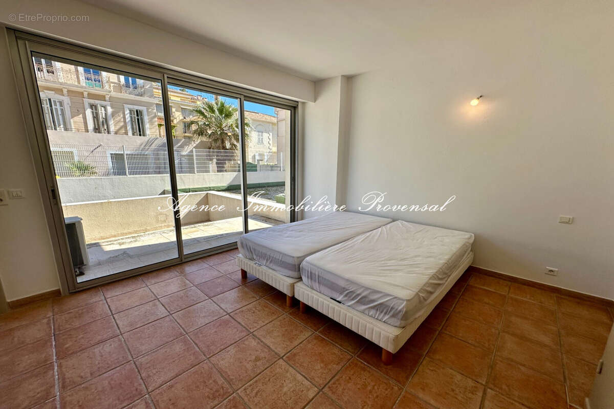 Appartement 66 m² à Sainte-Maxime  - photo 9