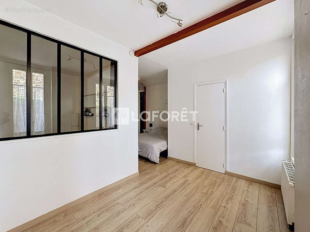 Appartement à ENGHIEN-LES-BAINS