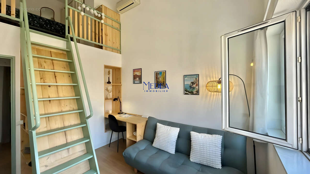 Photo 2 - Appartement à MARSEILLE-5E